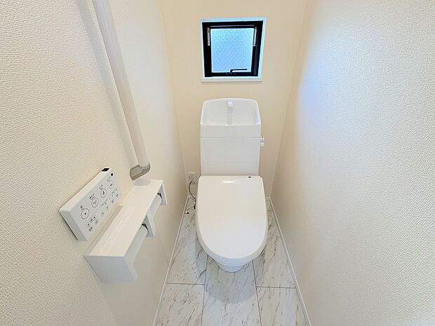 水周りはシンプルにホワイトで統一いたしました。