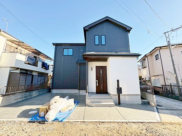 大和田駅徒歩15分、二駅利用可能な立地です。敷地面積は約40坪の4LDKの間取り。(令和7年11月 撮影)