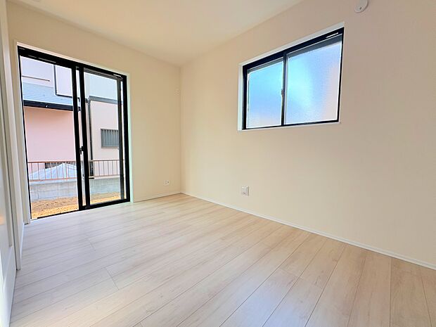 充実した生活は伸びやかな居室空間から始まります。