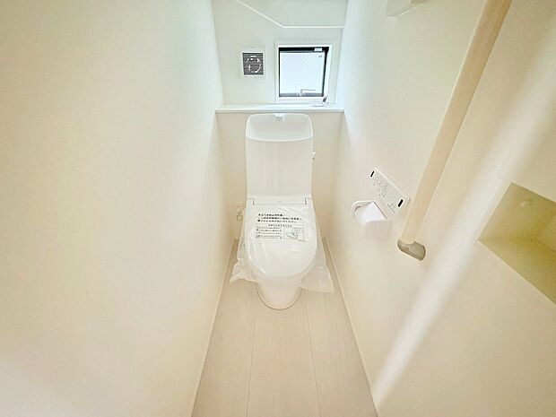 白を基調としたシンプルながらも落ち着くデザイン。