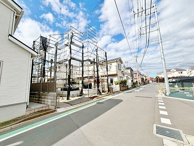 建物の居住性に拘った邸宅は「安らぎ」と「快適」を実現。(令和7年10月 撮影)