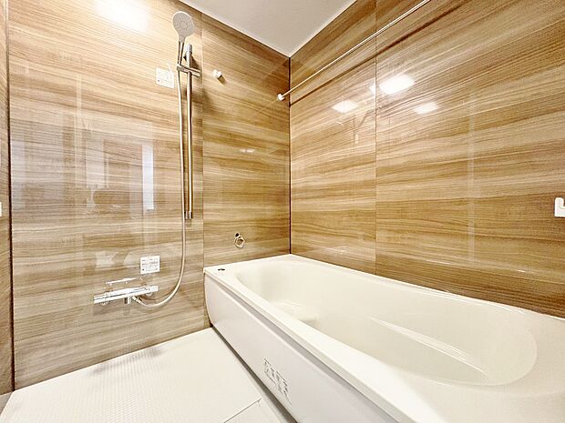 時間が経っても冷めづらい浴槽を採用することでエコで節約になります。