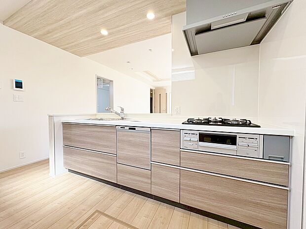 食洗機を備え、毎日の家事の時短を叶えます。