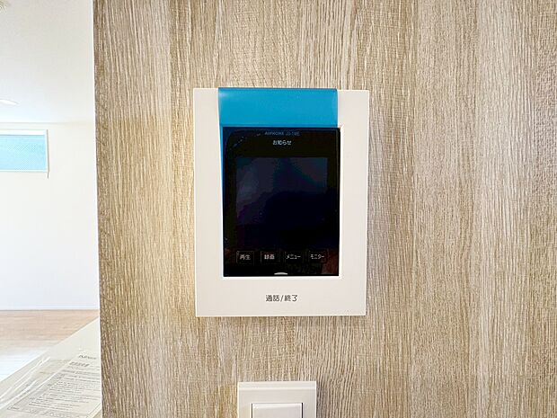 誰が来てもカラー画像で確認できるので安心です。