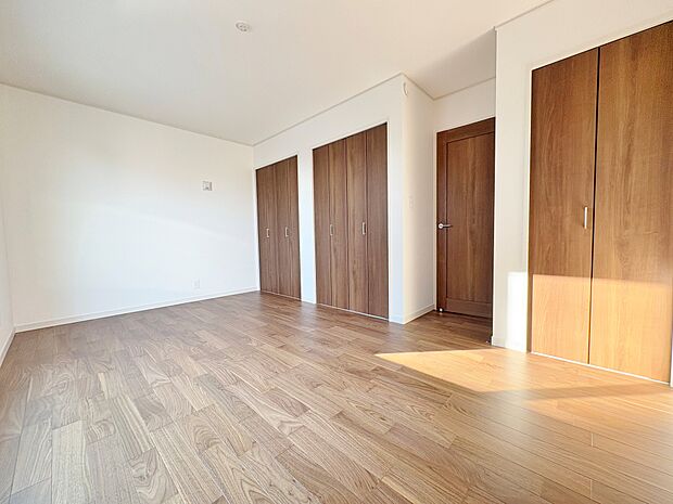 家具やレイアウトでお好みの空間を創り上げられます。