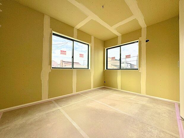 充実した生活は伸びやかな居室空間から始まります。(令和8年3月 撮影)