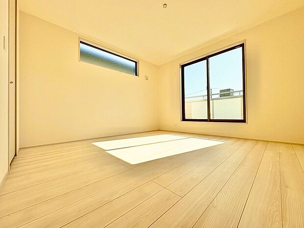 充実した生活は伸びやかな居室空間から始まります。