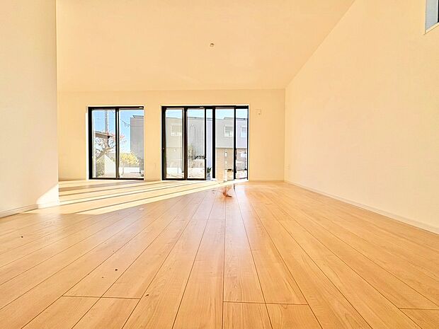 気持ちの良い光に包まれながら、開放感を感じられる雰囲気。