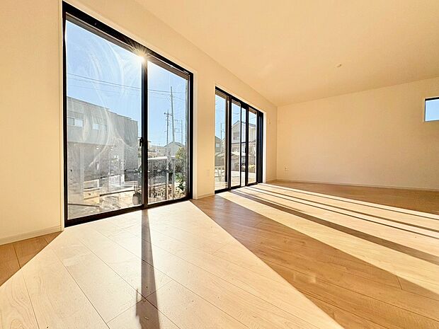 いつでも太陽のぬくもりを感じられる生活は誰もが憧れる住まいです。