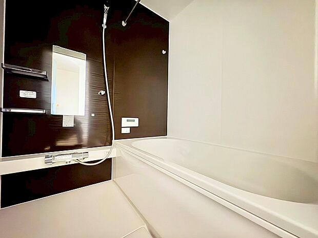 日々のストレスや疲れから心と身体を解放。上質の空間で優雅なバスタイムを。