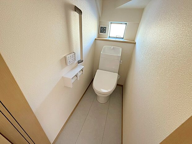 各階にトイレを完備しています。