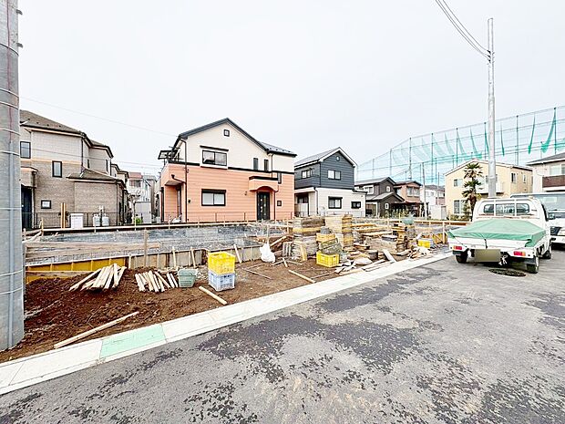 独創性豊かな趣と重厚感・気高さを兼ね備えたお住まい。(令和7年11月 撮影)