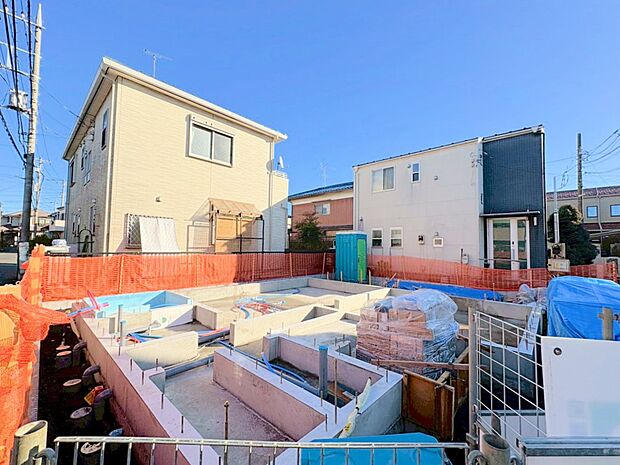 独創性豊かな趣と重厚感・気高さを兼ね備えたお住まい。(令和7年12月 撮影)