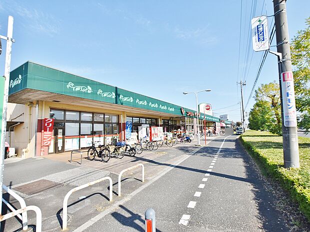 コモディイイダ芝原店まで約1100m