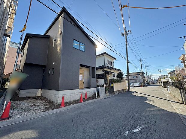 小・中学校まで徒歩11分以内でお子様の通学も安心です。(令和8年1月 撮影)