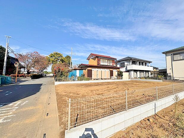 ＳＩＣ・ＷＩＣなど機能的なな収納を備えています。(令和7年11月 撮影)