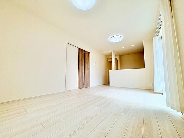 素敵なリビングでご家族の一家だんらんをお楽しみください。