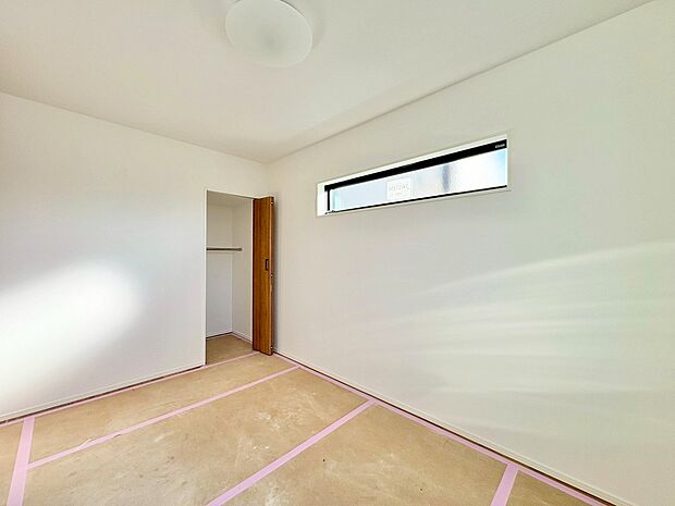 充実した生活は伸びやかな居室空間から始まります。(令和8年2月 撮影)