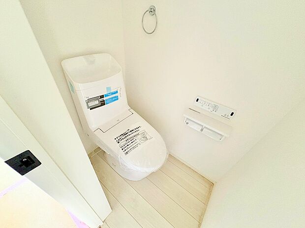 白を基調に、飽きのこない空間は質感豊かな仕上がりです。(令和8年2月 撮影)