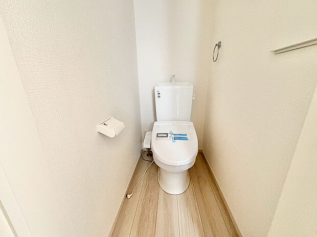 洗浄便座はいつでも快適に、清潔にご使用いただけます。