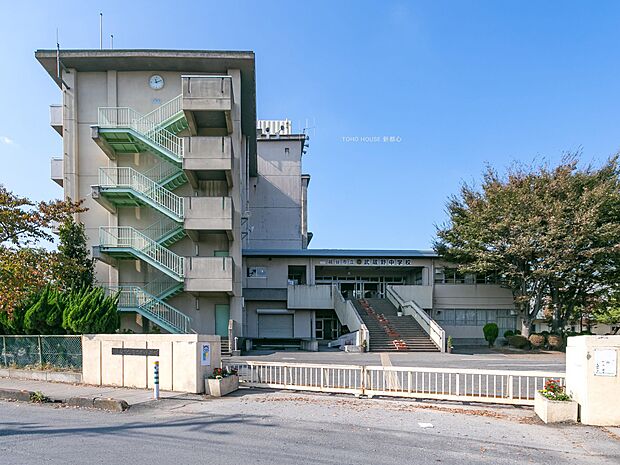 武蔵野中学校まで約1700m