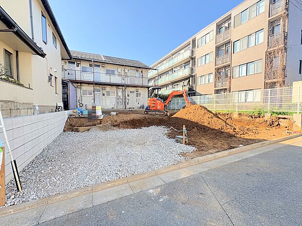 ここに住まう方へ余すこと無く太陽の恵みを届けられるように。(令和7年11月 撮影)