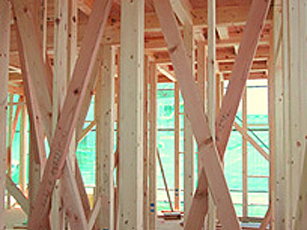 【木造軸組工法】日本の風土に調和する伝統的な工法にこだわっています