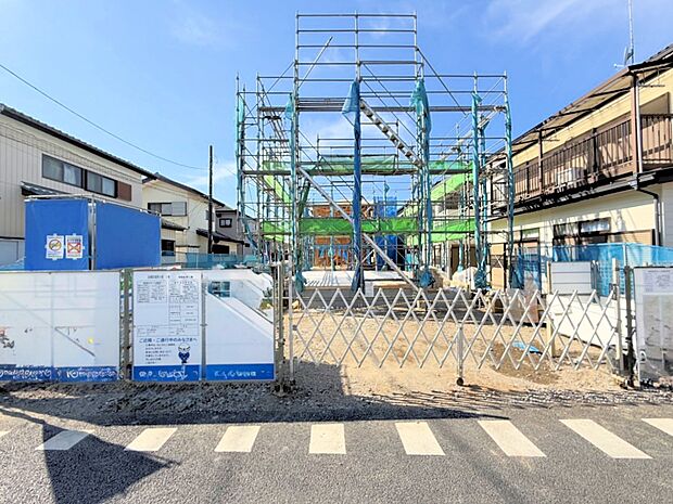 リビングと続き間和室のある使い勝手の良い間取りです。(令和7年11月 撮影)