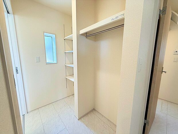 動線や目的別に合わせた収納スペースは暮らしの質を高めてくれます。