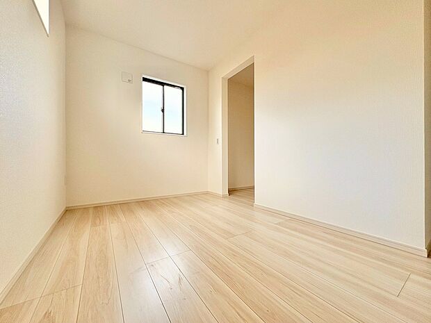 心から寛げる寝室で心地よいひと時を楽しめます。