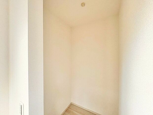 WICを備えることで、すっきりとした居室空間を実現できます。