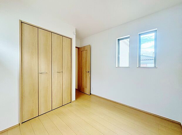 柔らかい自然光で朝目覚める暮らしが送れるでしょう。