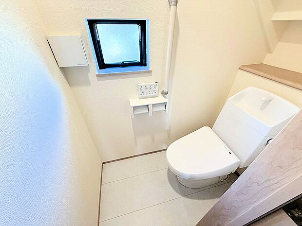 トイレは2ヶ所にございます。感染症対策などトイレの使い分けも可能です。