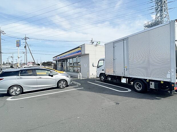 ミニストップ蓮田黒浜店まで約990m