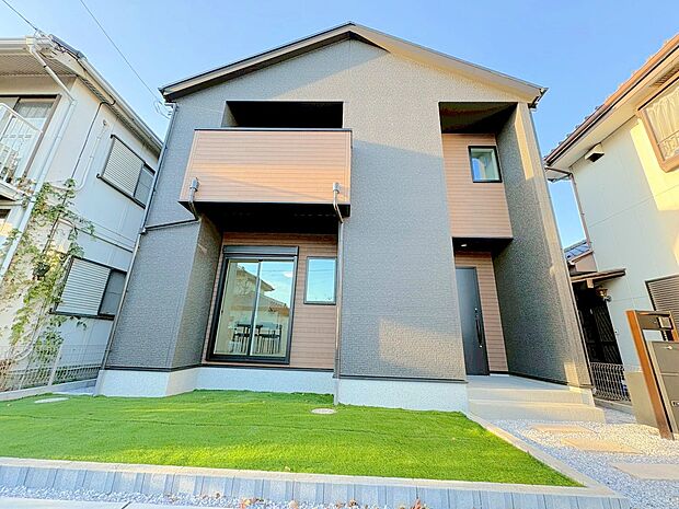 ワンランク上の装いで訪問された方を迎えます。