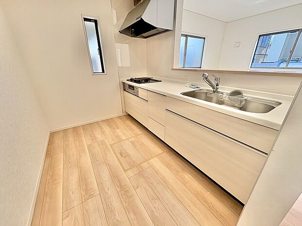 会話の弾むキッチンは自然とご家族の中心に。