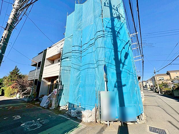 現地の採光や通風も実際にご確認下さい。(令和7年12月 撮影)