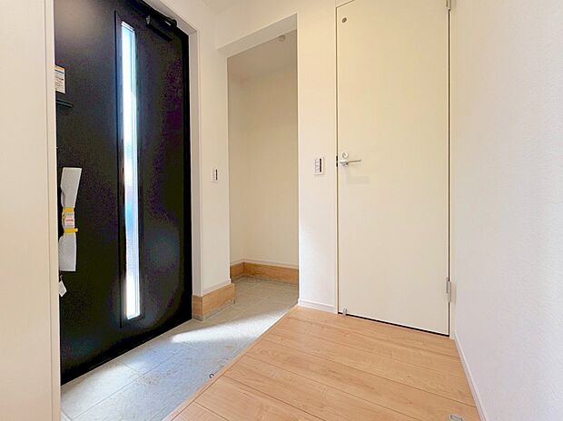 土間収納付きですので、室内に持ち込みたくないものをすっきりしまえます。