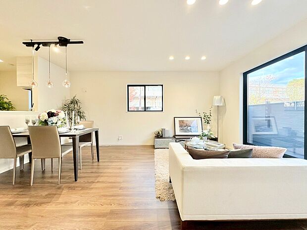 素敵なリビングで心ゆくまでお楽しみください。