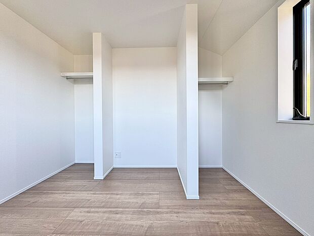 機能的な収納を備えることで、すっきりと片付いた空間を維持できます。