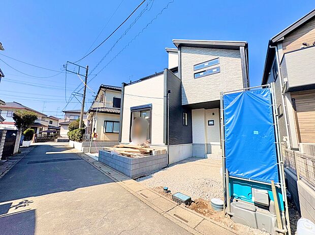 洗練されたデザインの外観が街並みに彩りを演出します。(令和8年3月 撮影)