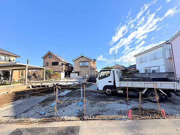 対面式キッチンを採用しました。キッチンからリビング全体を見渡せます。(令和7年12月 撮影)