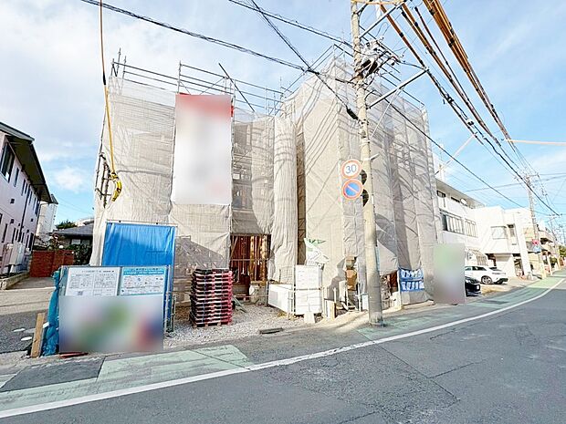 小・中学校まで徒歩10分以内でお子様の通学も安心です。(令和8年1月 撮影)