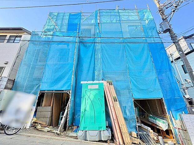 17.5帖のLDKは人気の対面式キッチンを採用しています。(令和8年1月 撮影)