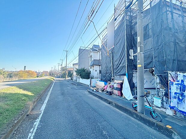 現地の採光や通風も実際にご確認下さい。(令和7年12月 撮影)