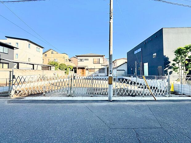 敷地内に1台分のカースペースを確保いたしました。(令和7年12月 撮影)