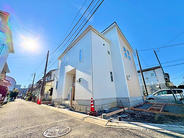 カースペースに2台駐車可能です。(令和7年12月 撮影)