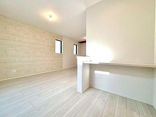 多用途に使える便利なカウンター付きです。