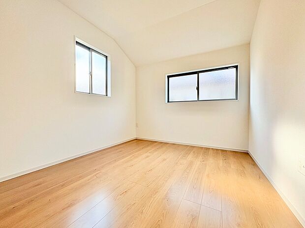 二面採光により優れた風通しと明るい空間を確保しました。