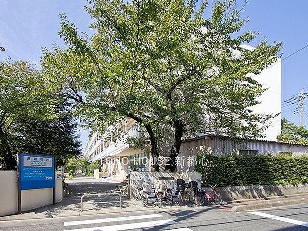 喜沢小学校まで約270m